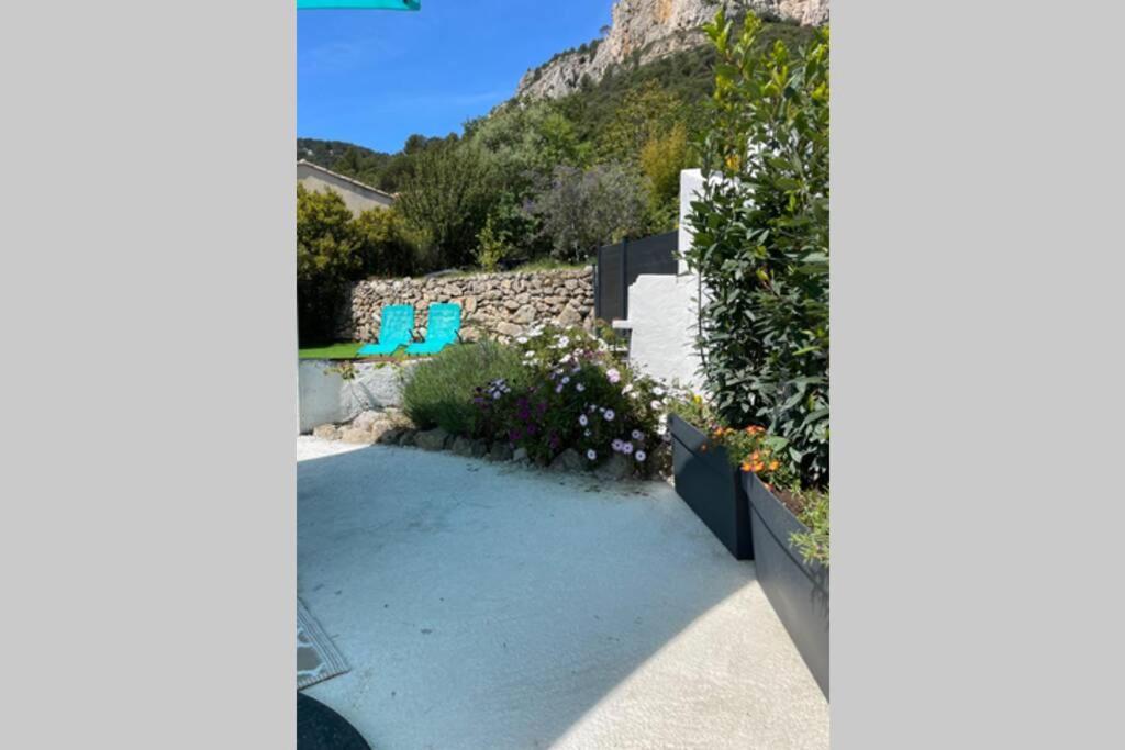 Maison Avec Jardin, Parking Entre Mer Et Montagne Le Revest-le-Eaux Buitenkant foto