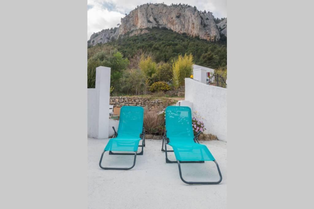 Maison Avec Jardin, Parking Entre Mer Et Montagne Le Revest-le-Eaux Buitenkant foto