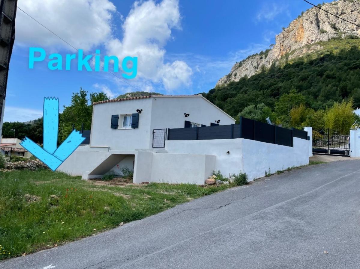 Maison Avec Jardin, Parking Entre Mer Et Montagne Le Revest-le-Eaux Buitenkant foto
